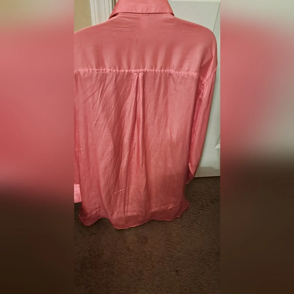 Old Navy Women's button down Blouse NWOT